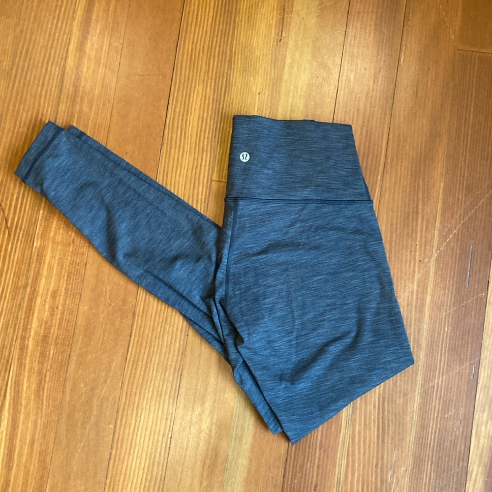 Lululemon leggings, size 6 gray heather